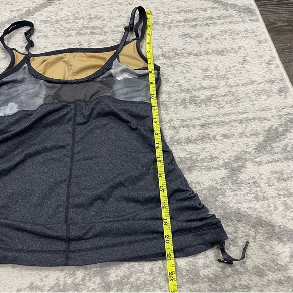 Lululemon Silver Hot 'N Sweaty Tank - Picture 14 of 14